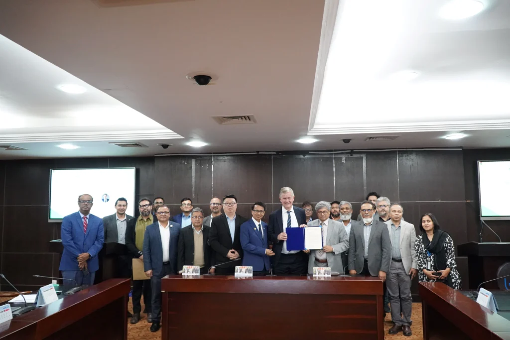 NSU Awards Honorary Professorship to Former Norwegian Minister Erik Solheim