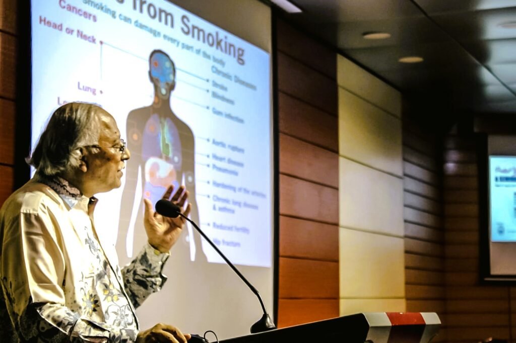 NSU’s Department of Pharmaceutical Sciences Organizes a Seminar on Lung Cancer Awareness 